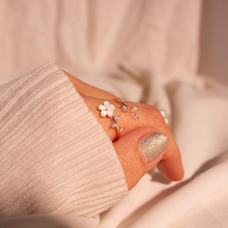 Exquisite Sparkling Inlaid Zirconia Flower Open-end Ring, Suitable for Women's Daily Accessorizing Jewelry Gifts
