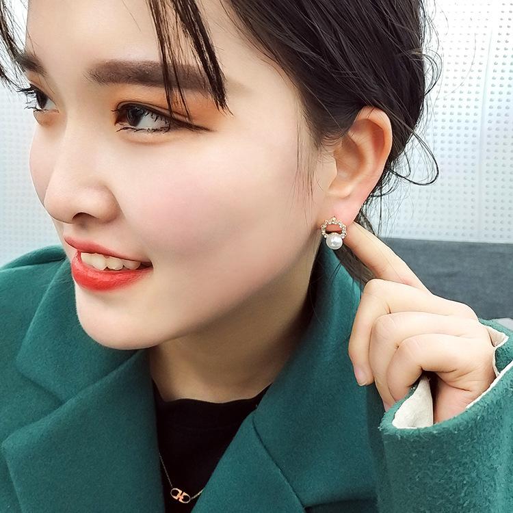 Round Diamond Pearl Stud Earrings Female Student Korean Version Simple Temperament Fashion Earrings Earrings Female
