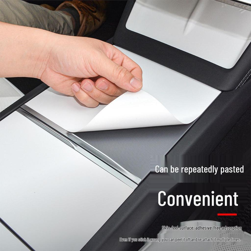 Residue-Free Reusable Silicone Mat for Tesla Model 3/Y/YL Console