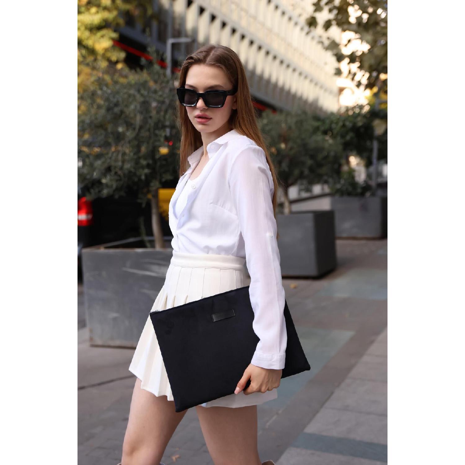 

Women s Black Suede Portfolio бордовий
