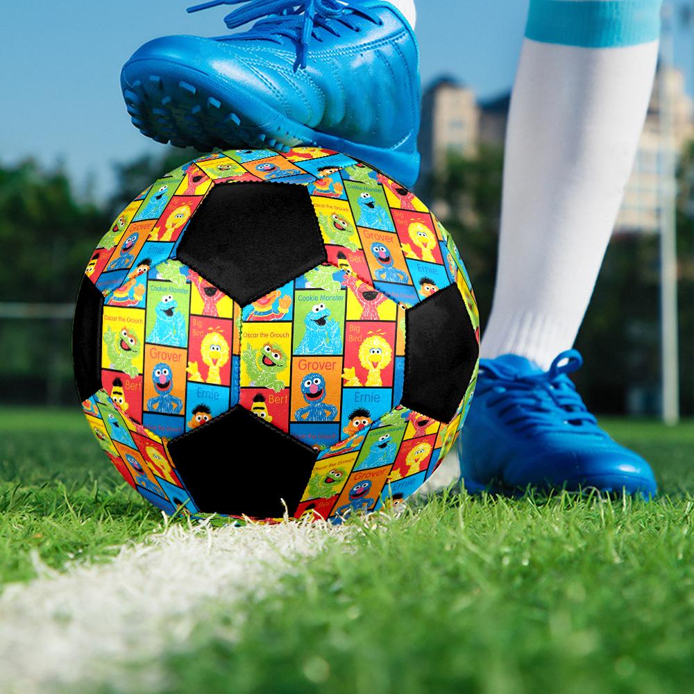 Sesame Street Theme Size 5 Soccer Ball, Suitable for Both Indoor and Outdoor Matches, a Gift Suitable for Everyone.