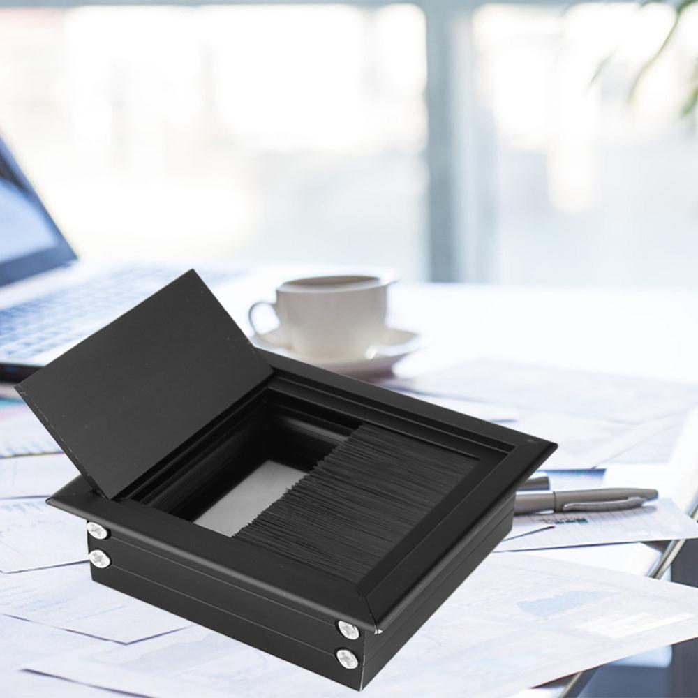 2 Stück 80mm x 80mm / 3.15x3.15in Schreibtisch-Kabeldurchführung Aluminiumlegierung Quadratische Form Kabeldurchführung Bürste Schwarz Kabeldurchführung Langlebig
