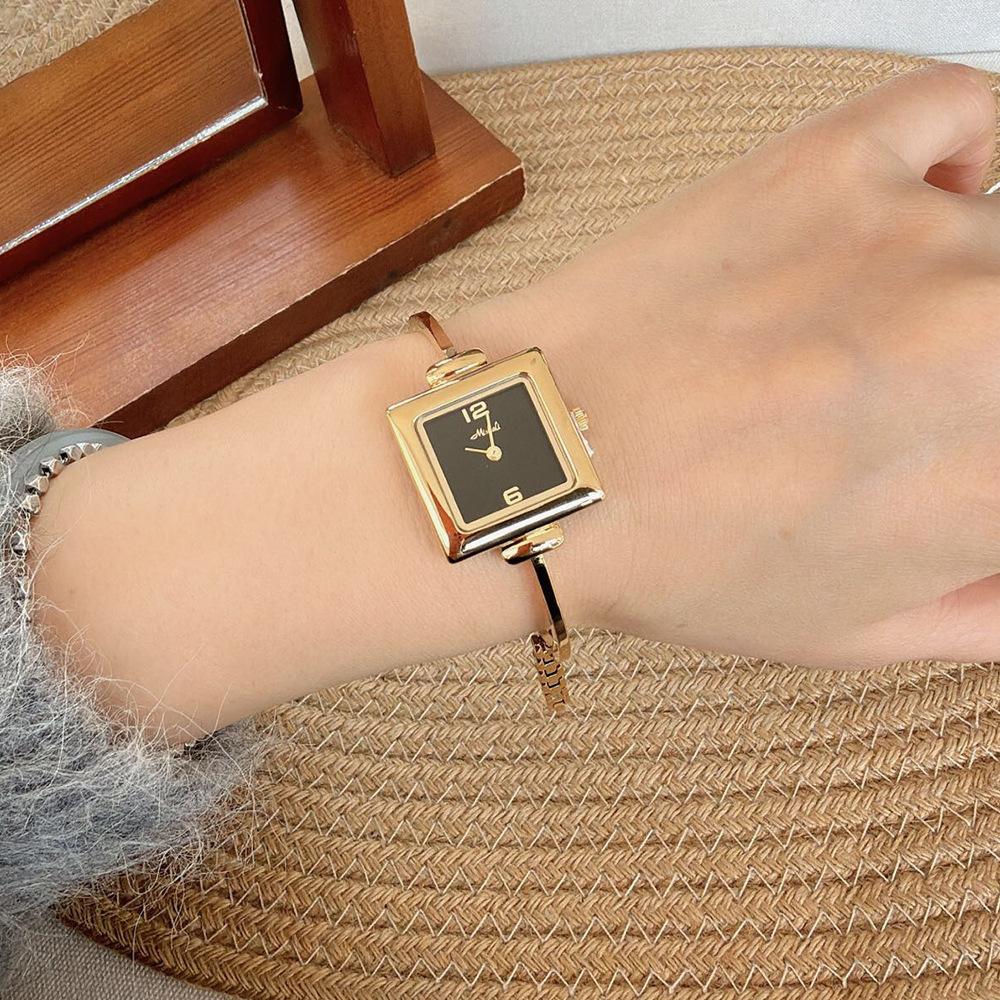 Square Steel Strap Bracelet Watch, Thin Strap Small Gold Watch Temperament Light Luxury Watch