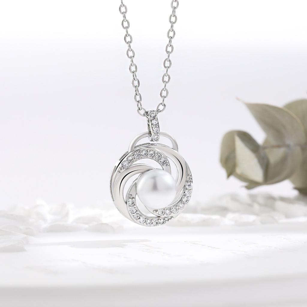 Tide niche rotating pendant female, round threaded tea flower Japanese and Korean style freshwater pearl necklace