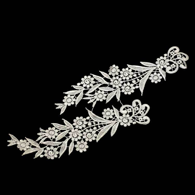 

Water-soluble lace to flowers Polyester silk embroidery flower three-dimensional hollow embroidery DIY accessories white