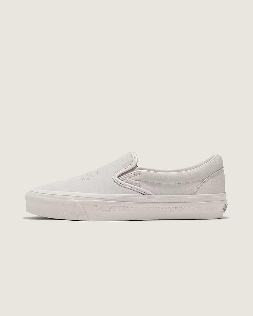 VN000EDG7VJ NEIGHBORHOOD A OTW by Vans Classic Slip-On 98 Natural (Men's)