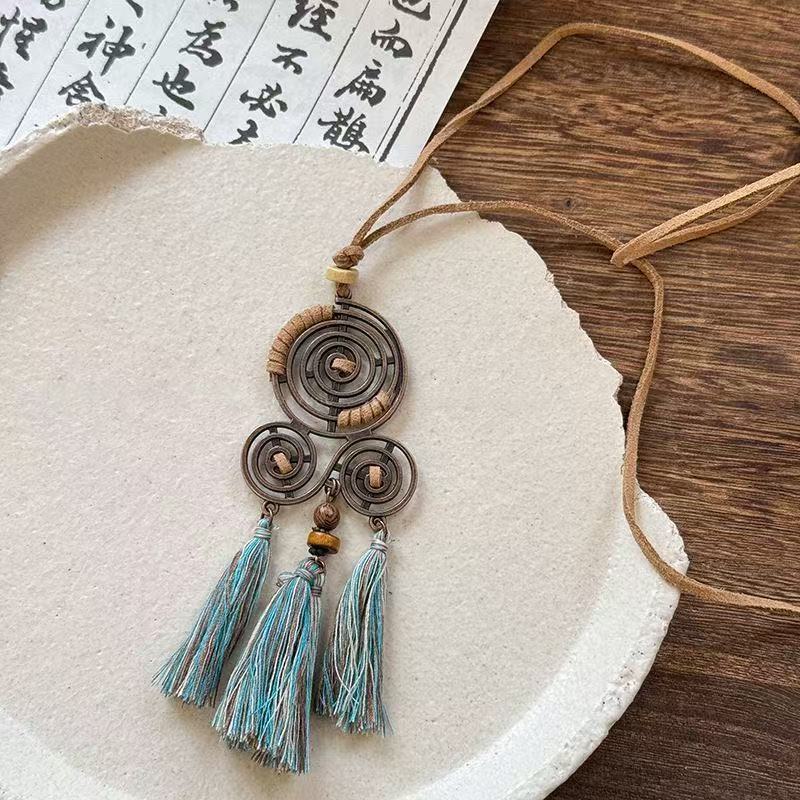

Bohemian Style Tassel Pendant Necklaces Women Long Spiral Beaded Braided Necklaces Ethnic Vintage Casual Vacation Jewelry Gifts синій