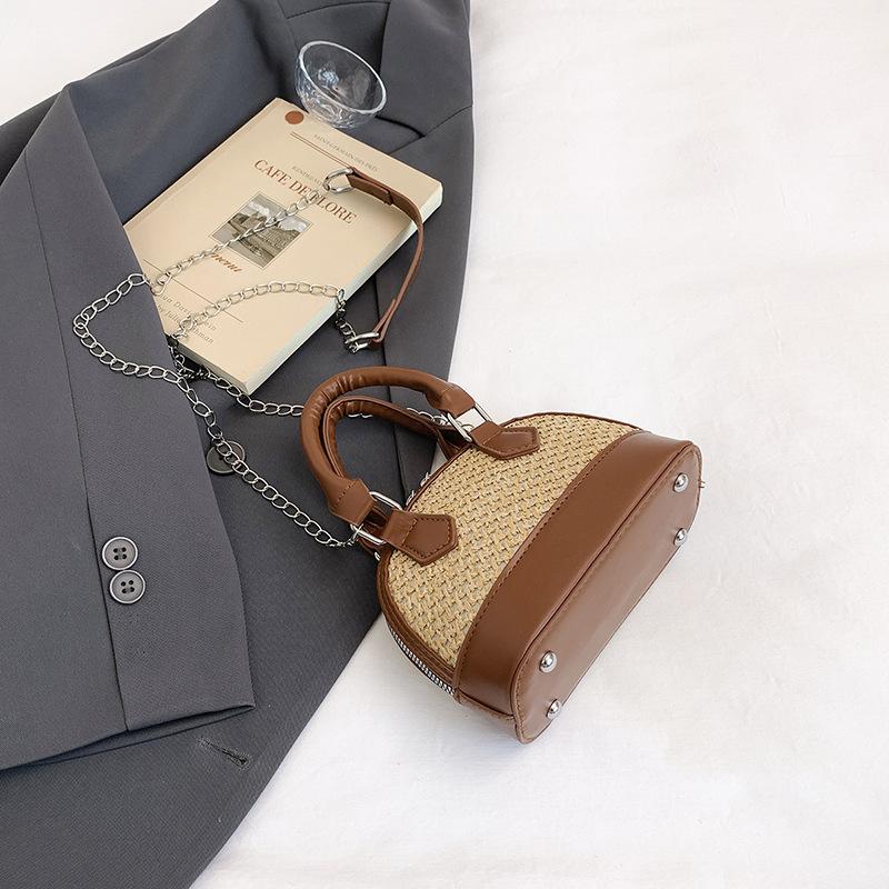 Today's Popular Casual Versatile Portable Shell Bag Summer New Chain Shoulder Messenger Bag Women's Bag