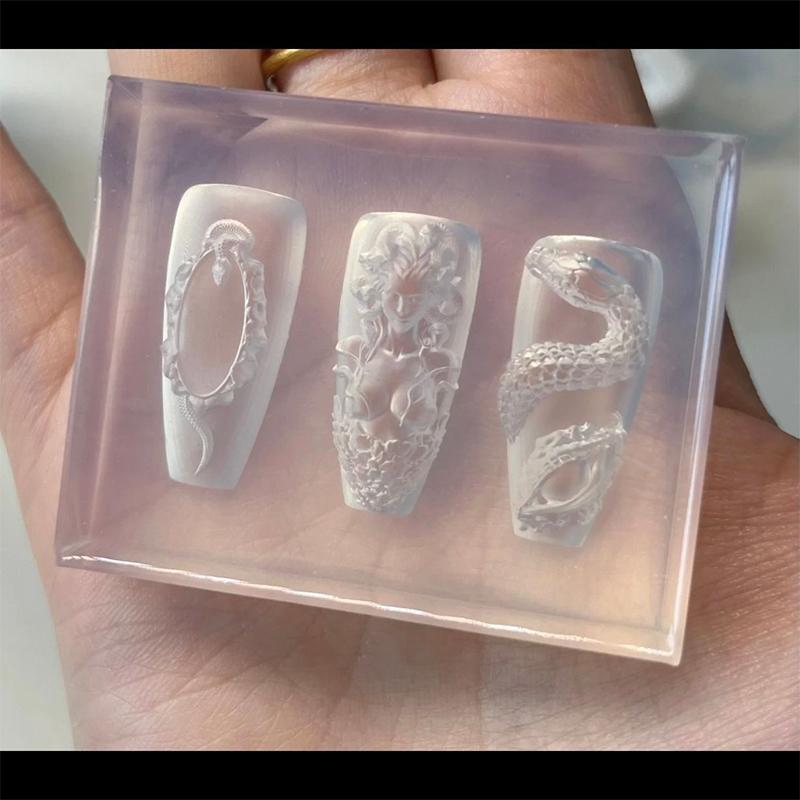 

1 Pcs Silicone Nail Mold Beautiful Women Snake 3D Relief Nail Template Nail Art Decorations Nail Art Manicure Tool one size