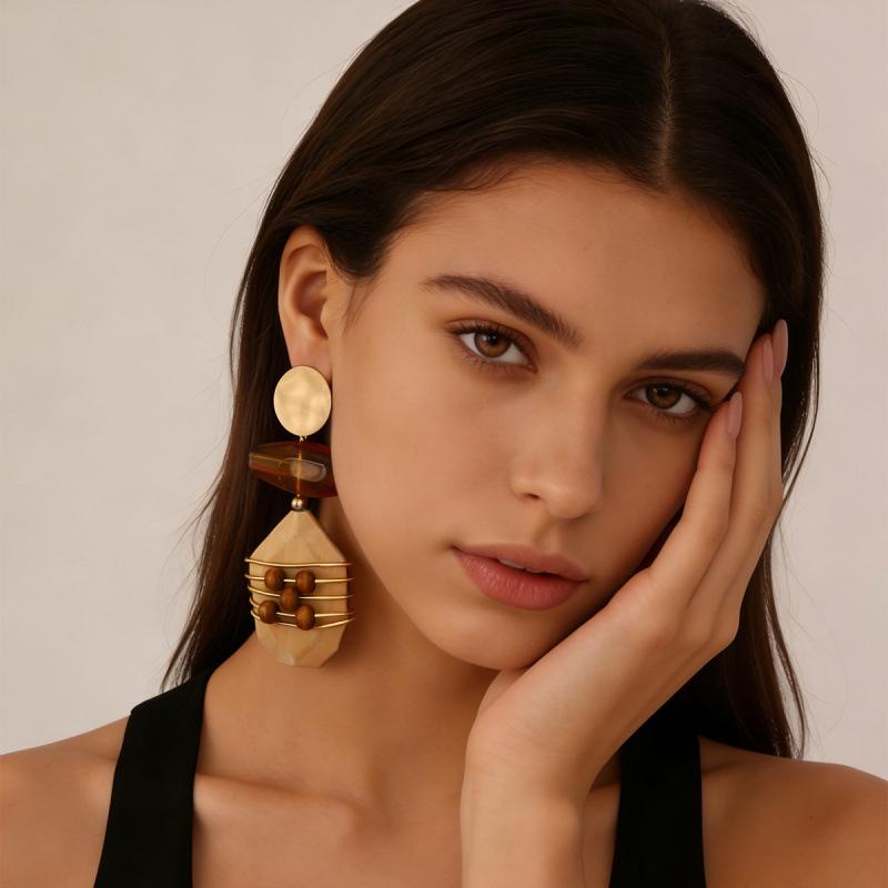Accessories European and American Style Wooden Earrings, Gold Silk Thread Winding Earrings, Light Luxury Niche Retro Medieval Earrings