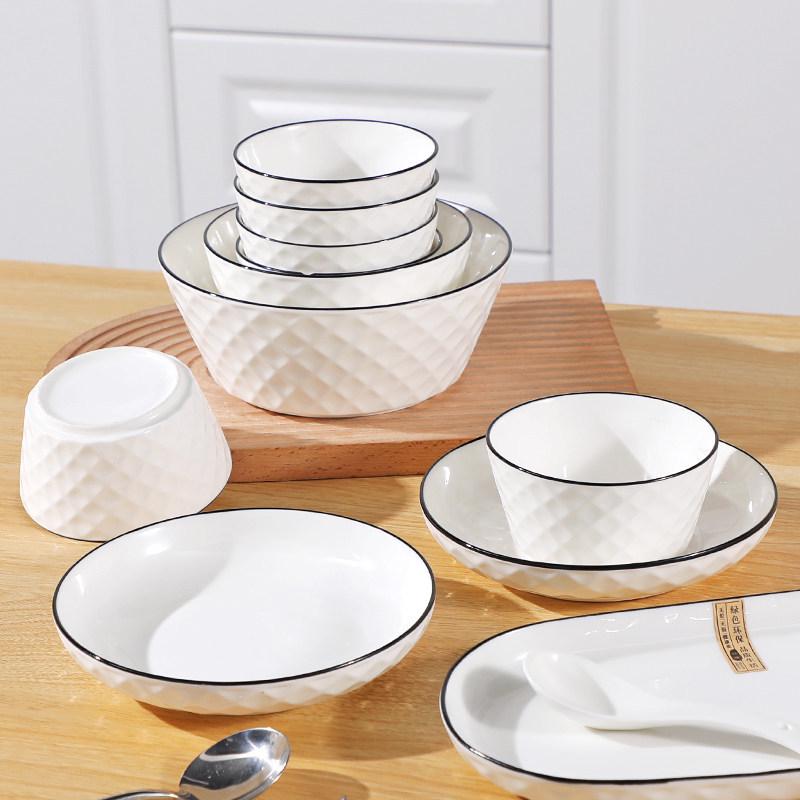 Nordic Style 45-Piece Tableware Set: Plates, Rice Bowls, Diamond Soup Bowls, and Fish Plates for 10 People