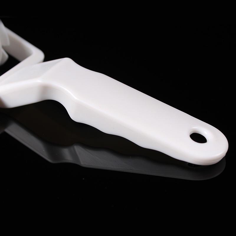 Plastic Baking Tools Wheel Cutter Hob Biscuits Pizza Pie Cake Tool Mold Pull Net