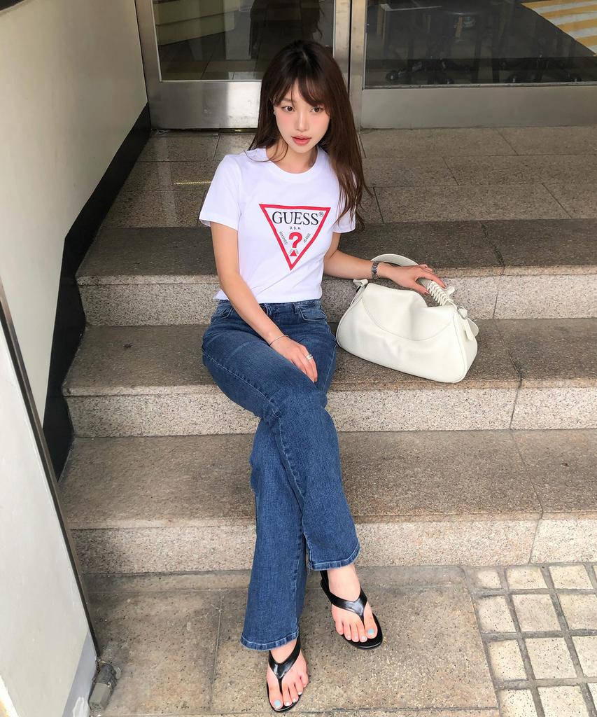 Guess [Core] 3-Color Unisex Original Triangle Short Sleeve T-Shirt Mq2K9405