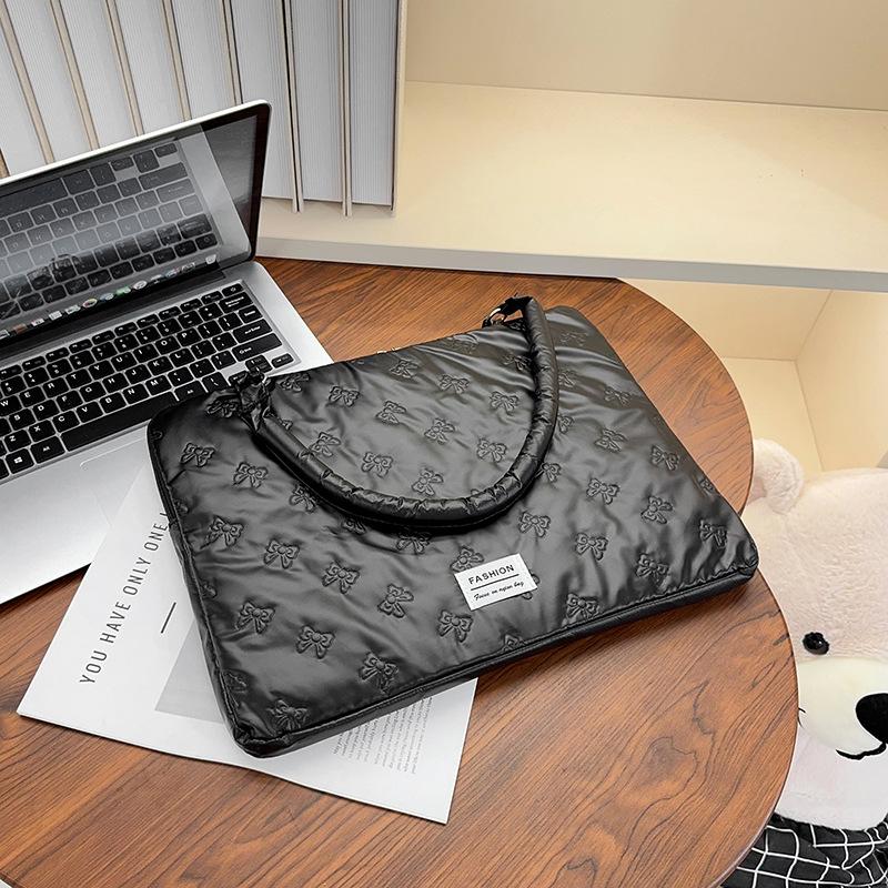 

Large-capacity tote bag autumn and winter new versatile commuter shoulder underarm bag premium texture computer bag