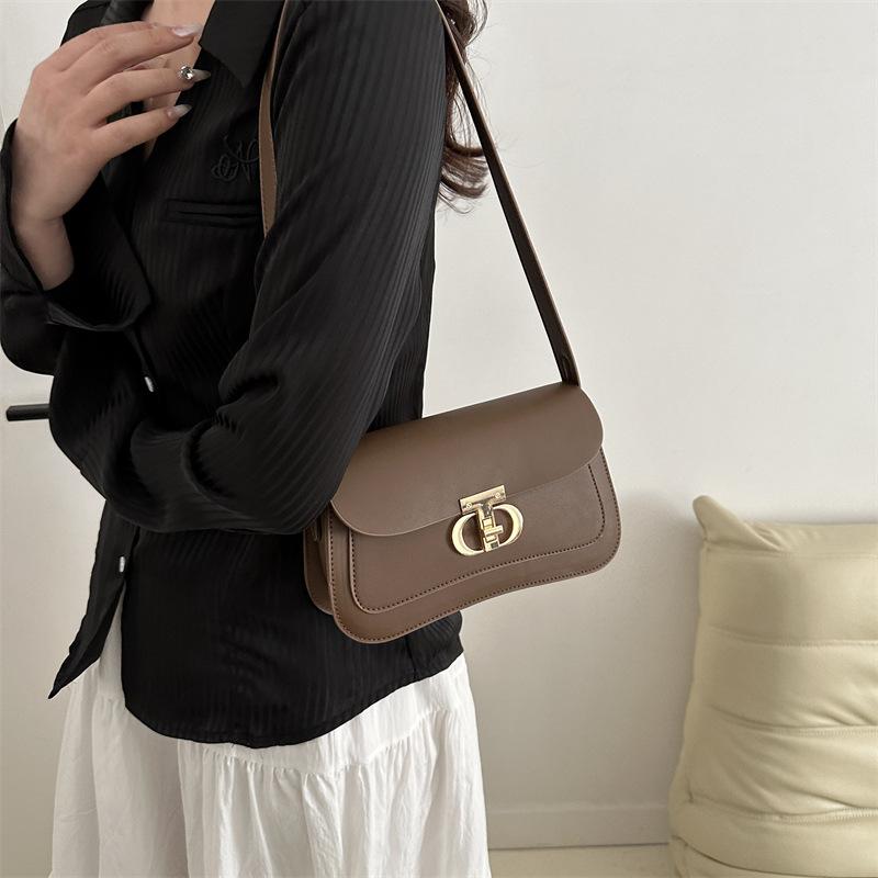 French Retro Fashion Underarm Bag Women's New Spring and Summer Commuting Casual Small Square Bag Fashionable Crossbody Bag Women