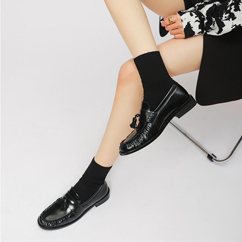 Fashion Black Patent Leather Chunky Heel Loafers Fashion Pleated Fringe Sewing Designer Shoes Comfortable Soft Leather Zapatos De Mujer