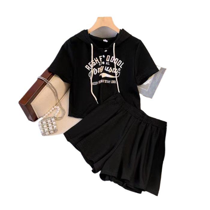 Plus Size Women's Hooded Summer Outfit - Short Sleeve Top & Shorts Set In Apricot, Slimming Age-Reducing Casual Sporty Two-Piece for Chubby Girls