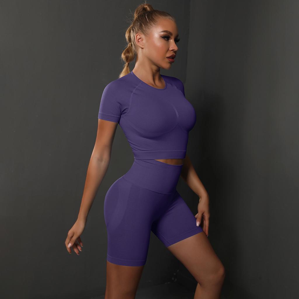 JYL Seamless Knit Yoga Set Hip Lifting Shorts Running Fitness Outfit