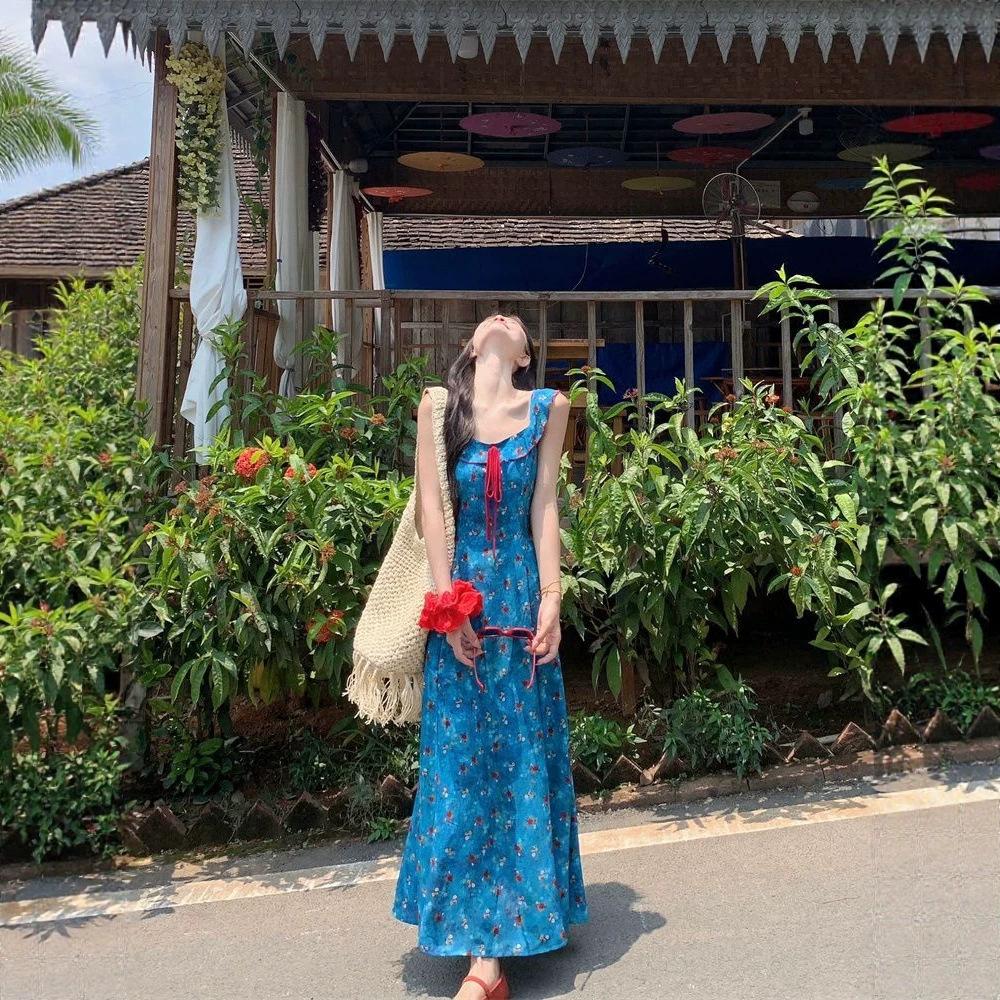 Seaside Vacation Wind Blue Floral Suspender Dress Women's Summer New Niche Pure Desire Wind Waist Thin Dress