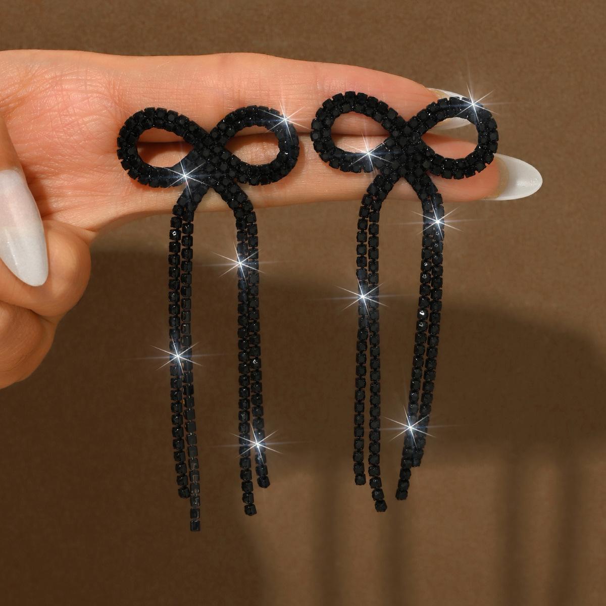 

Bow Long Fringed Earrings, Fashionable Shiny Rhinestone Stud Earrings, Ear Jewelry For Women
