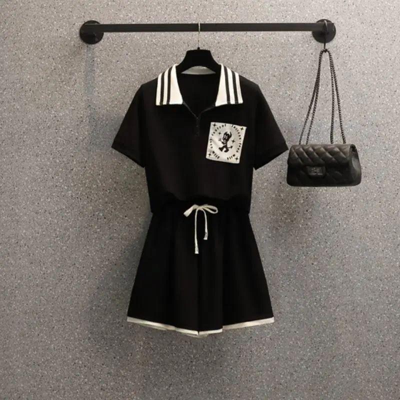 

Спортивный костюм для колледжа, женские спортивные костюмы, футболка с короткими рукавами, шорты, комплект из 2 предметов, воротник-стойка, летний свободный принт, простой M чёрный