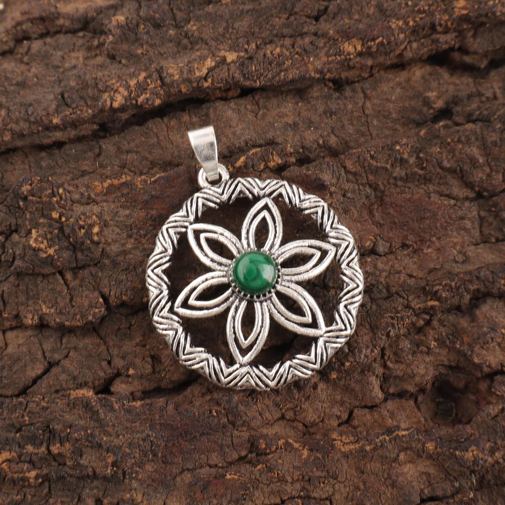 Malachite Pendant, 925 Sterling Silver Pendant Jewelry. Gift For Women Handmade Pendant Gemstone Jewelry