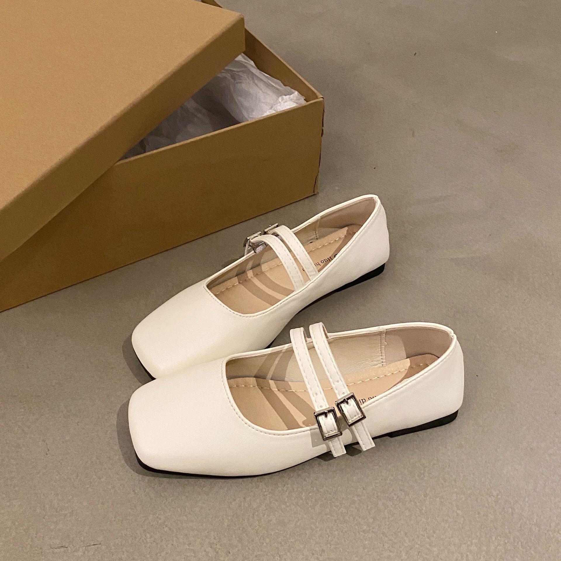 

Французский вечерний ветер серебряные одинарные туфли женские на плоской подошве весна 2025 новый темперамент фея пригородный квадратная голова неглубокий рот Мэри Джейн 40 бежевый