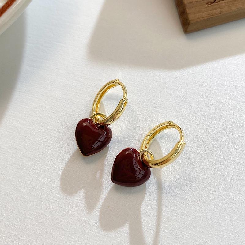 Eco-friendly Retro Heart Pendant Hoop Earrings - Trendy Autumn/Winter High-End Design