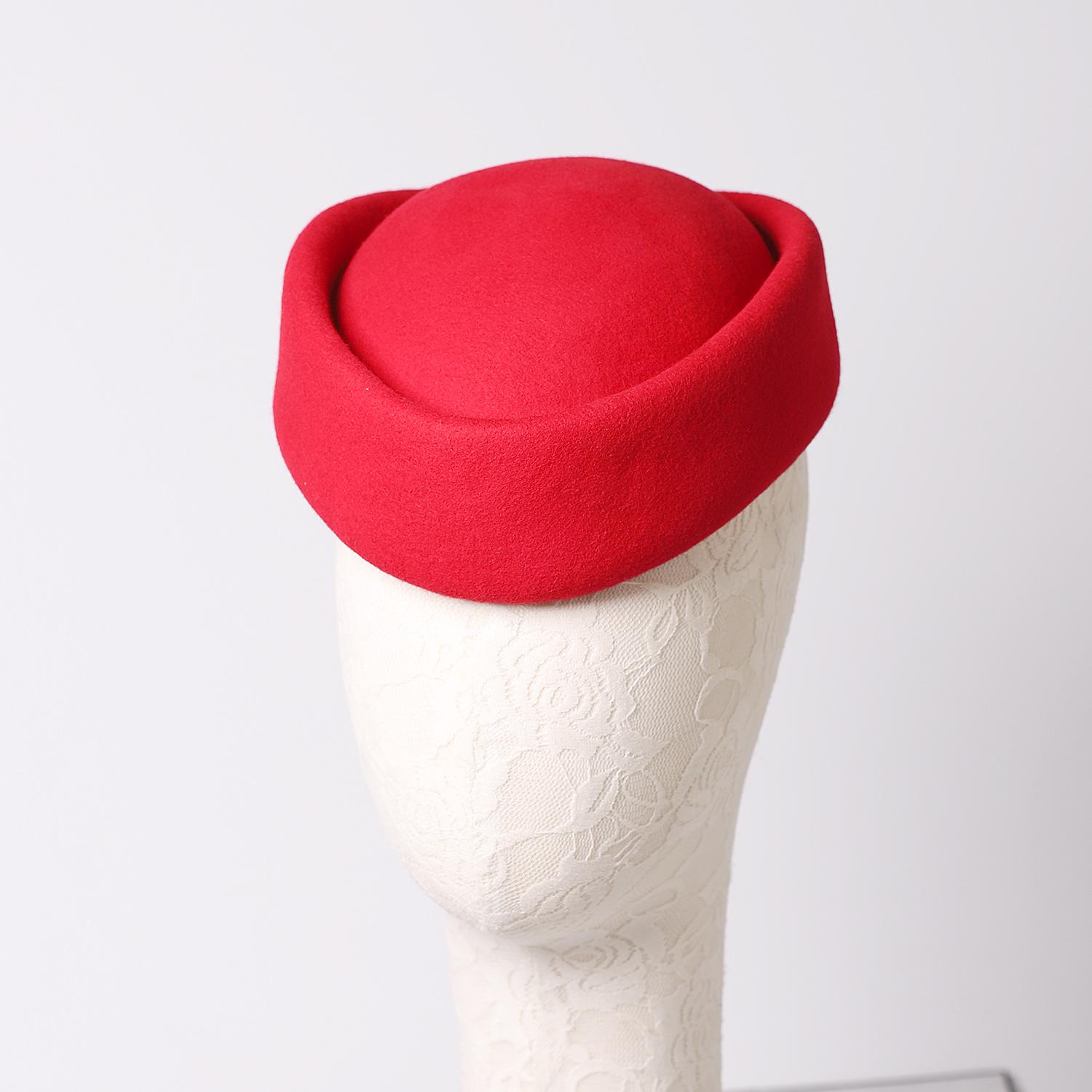 

Wool Felt Pill Box Hats for Women Vintage 60s Fascinators Church Hats Cocktail Stewardess Derby Hats with Comb