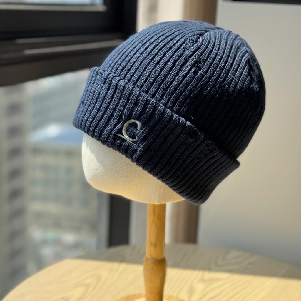 Korean Style Thickened Lettering Face revealing Small Woolen Hat Trendy Autumn and Winter Warm Ear Protection Knitted Hat for Men
