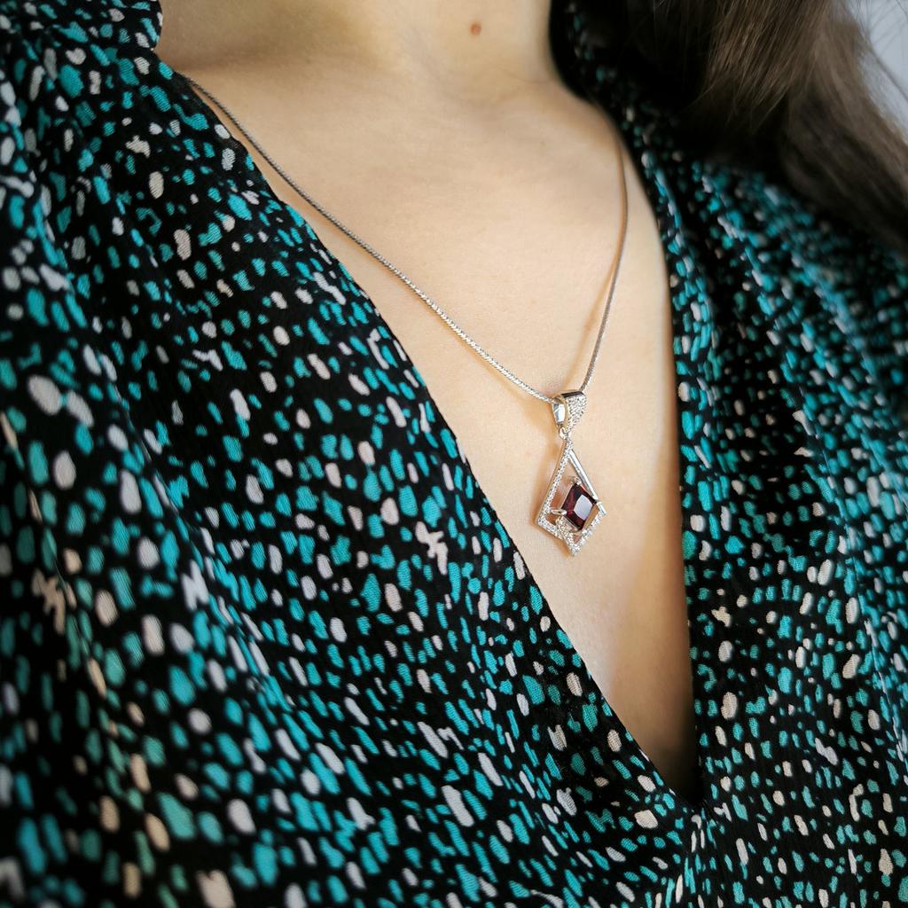 Серебряная подвеска с гранатом 1.701ct (2203995)