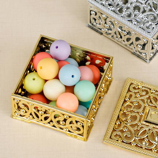 Vintage Hollow Out Jewelry Box Gold/Silver Plated Plastic Candy Box Wedding Party Favor Box for Ring Earrings Necklace Bridal Shower Birthday Supplies