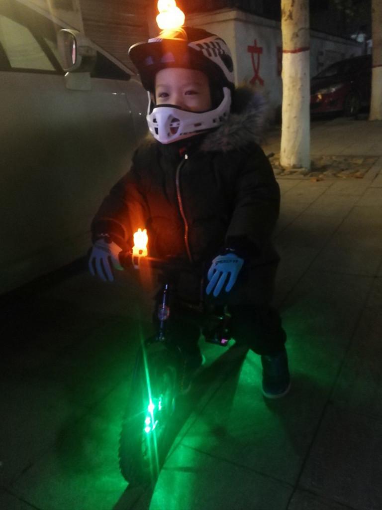 Cartoon  Head Light Shining  Bicycle Bells Handlebar Bicycle Accessories