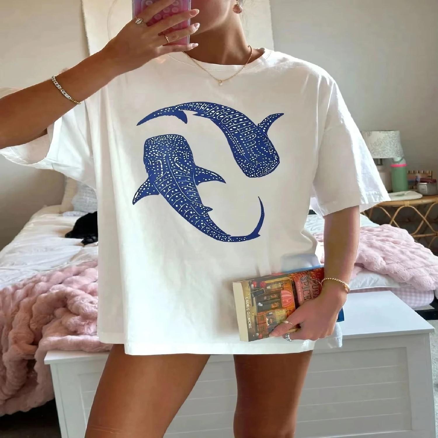 

Blue Whale Shark Simple Printing T-Shirts Women Summer Tops Comfortable O-Neck T Shirt Fashion Casual Women Clothes XXXXXL білий