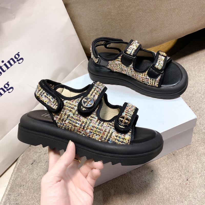 

Xiaoxiangfeng sports sandals women s new muffin fashion thick sole height increase versatile beach casual shoes in the summer of 2024 40 чорний