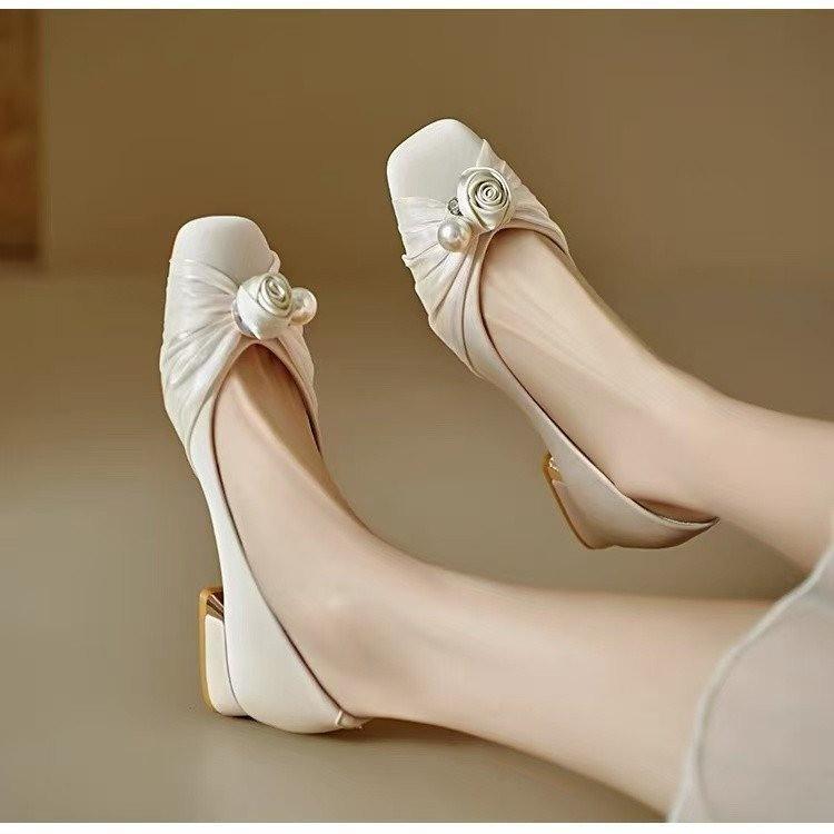 French temperament pearl flower thick heel single shoes women's shallow mouth gentle with skirt comfortable and versatile low heel evening ladyshoes