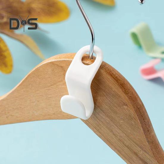 50Pcs Clothes Hanger Connecting Hooks Mini Size Multi-Color Versatile Space Saving Hangers Clothes Hanger Clips