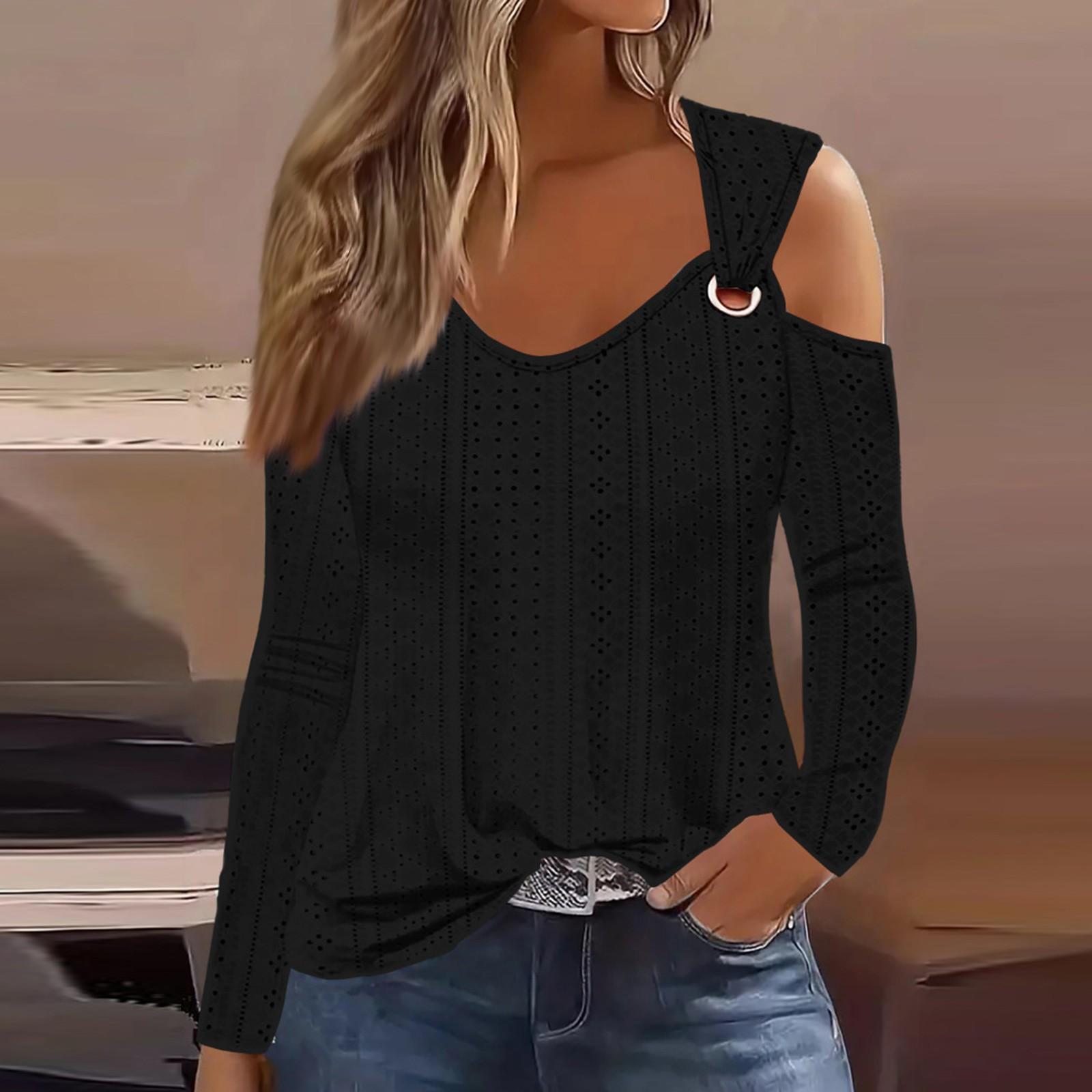 

Женская однотонная приталенная футболка с длинными рукавами и пряжкой M чёрный