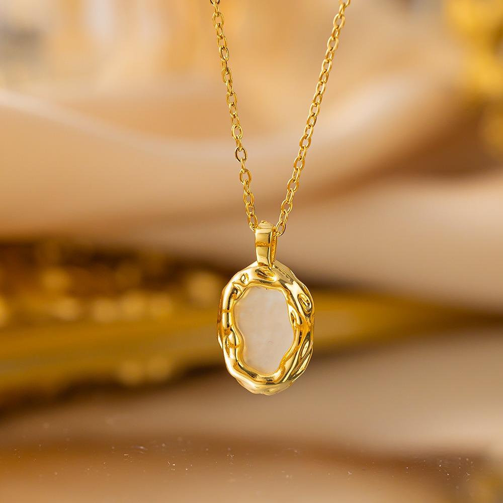 Elegant Luxury Full Zircon Copper Micro Inlaid Necklace Women Simple Exquisite Collarbone Chain Necklace