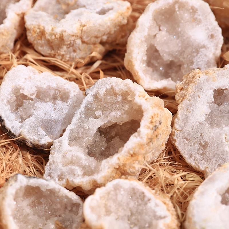 1 Stück Büro-Ornament Anhänger Natürliche Kristall Geode/Höhle Geschenke Für Kinder Schreibtischdekoration Roher Rohstein Mineralienprobe