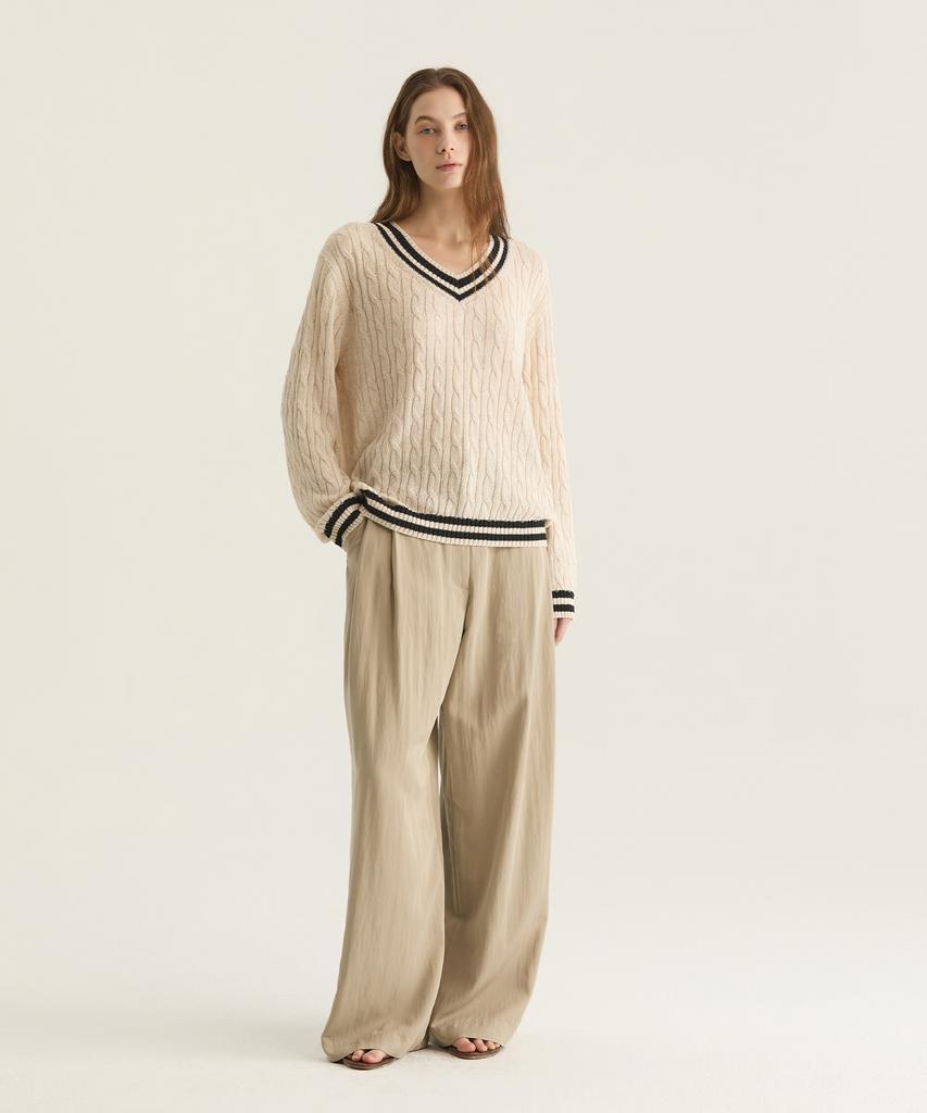Oteumilkape Cable V-Neck Knit - Beige