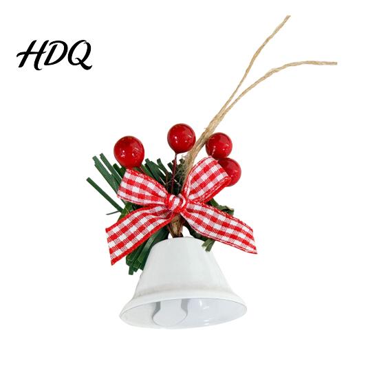 Reusable Festive Home Accents Christmas Bell Hanging Ornament Red Gold Pine Cone Wreath Decor Retro Pastoral Style Baubles for Tree Rustic Farmhouse