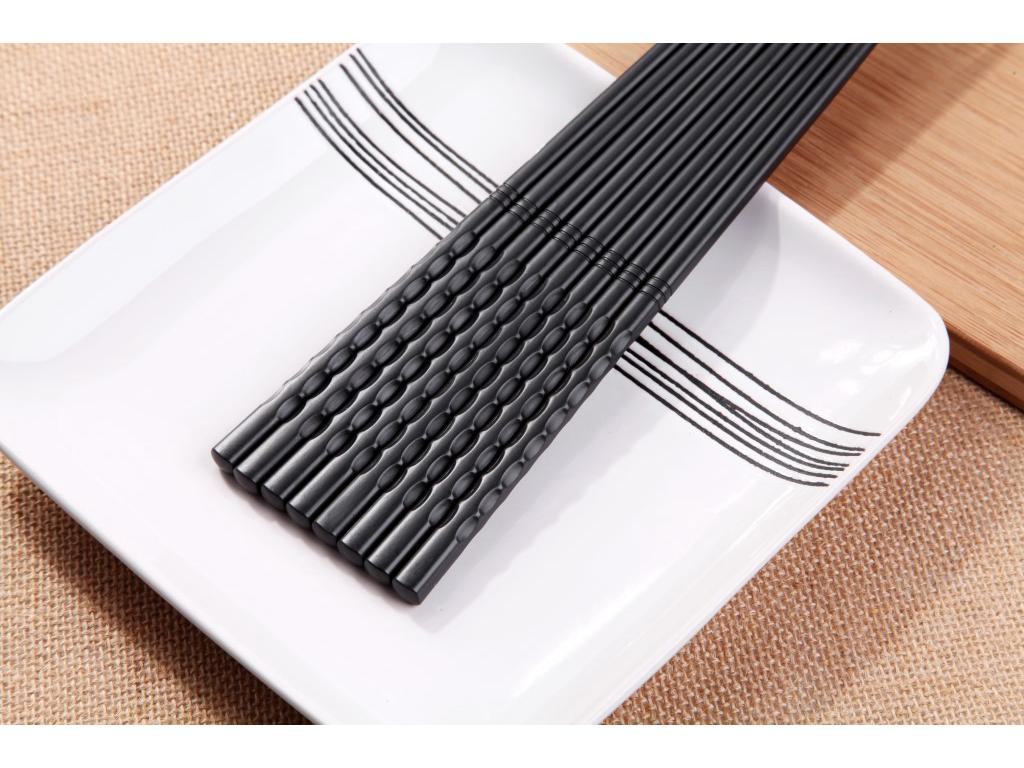 

Набор палочек для еды из сплава с матовым узором в японском стиле для домашнего и гостиничного использования. 24cm Japanese style sea wave