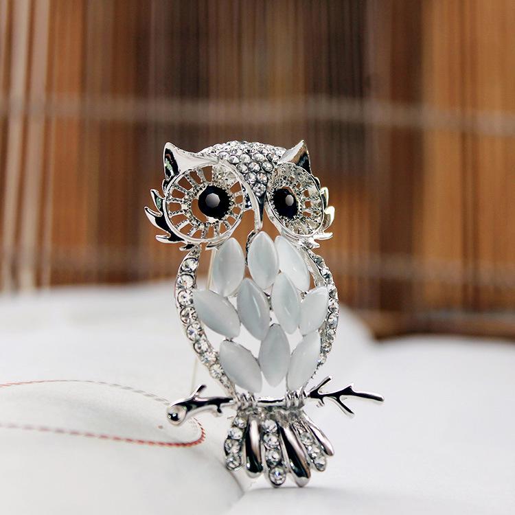 Western Liang Cat's Eye Stone Owl Brooch - Fashionable Corsage Pin To Enhance Dress Stability