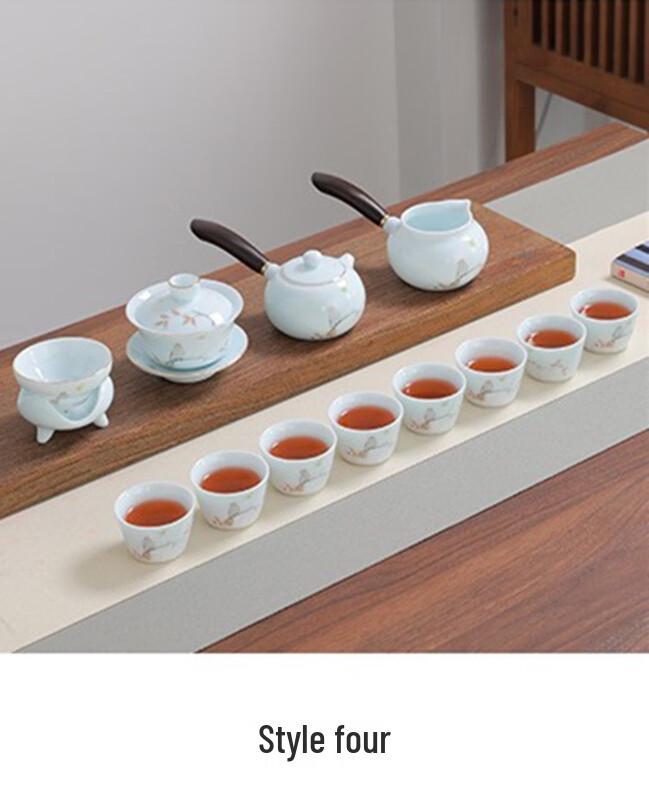 

Chaxun Modern Celadon Porcelain Tea Set