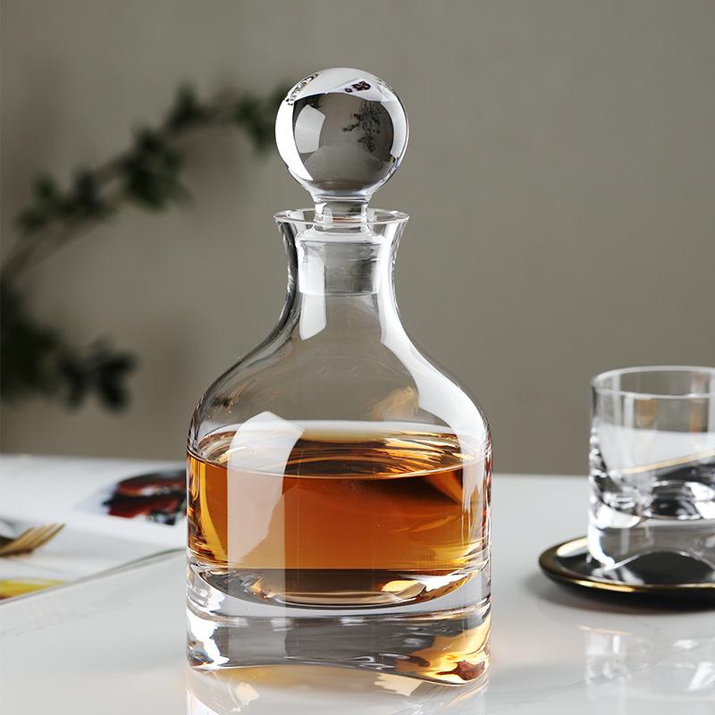 Set de Whiskey de Cristal de Lux: Decor Sticlă de Vin, Pahare și Butoi pentru Casă sau Club.