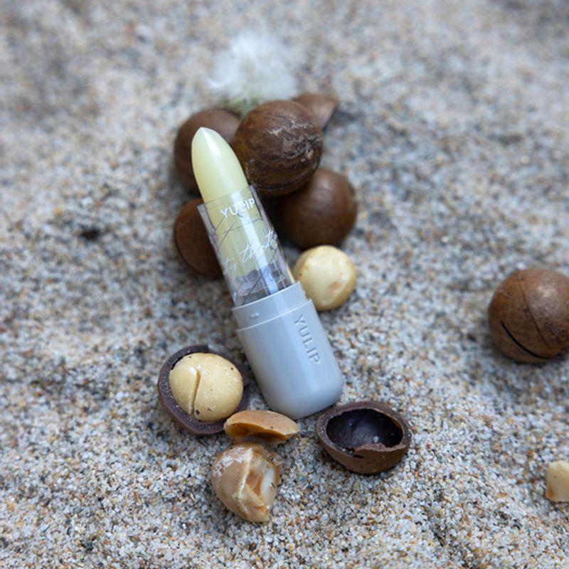 1 Ultimate Colorless Lip Balm