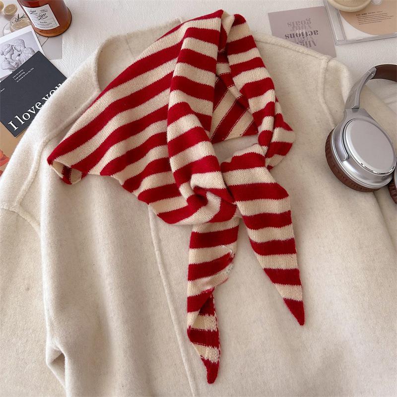 Universal Striped Knit Triangle Scarf: Versatile Neck Gaiter, Fashionable Head Scarf, Shawl, Collar Accessory. 100*34CM