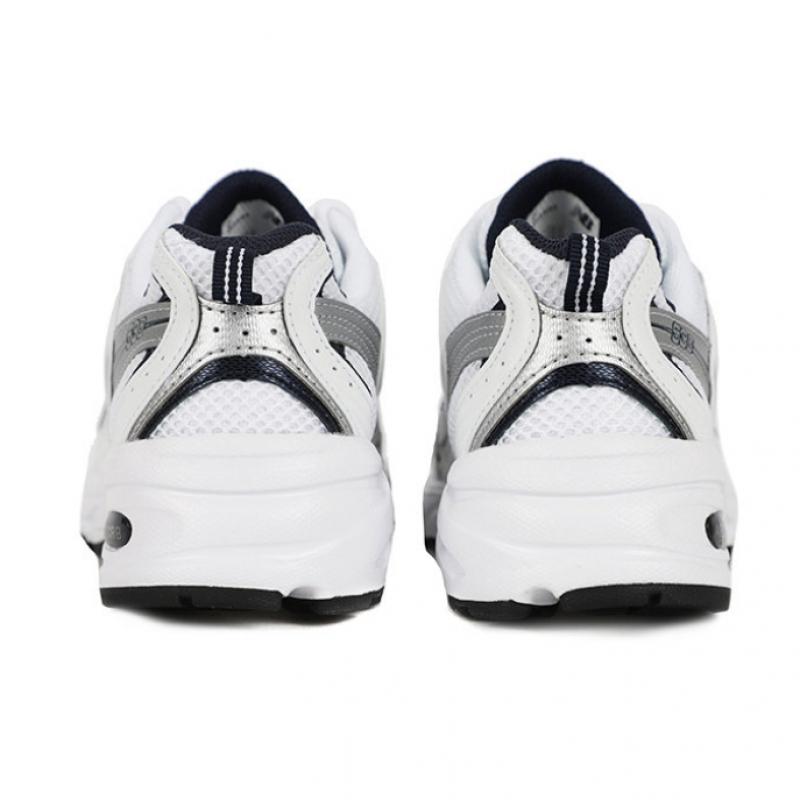 New Balance Sneakers 530