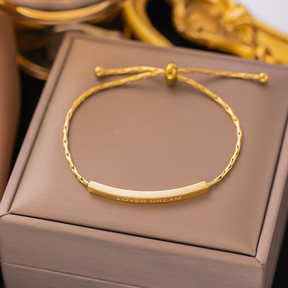 18K Gold Plated 316L Fashionable Titanium Steel Bracelets Waterproof Heart Roman Numerals Queen's Chain Link Bangles